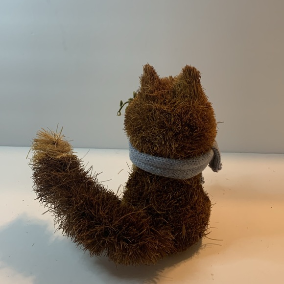 Woodland Wonders Squirrel Brown & Blue Used - Picture 2 of 4